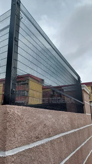 Mesh Fence