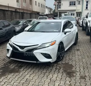 Toyota Camry 2020 White
