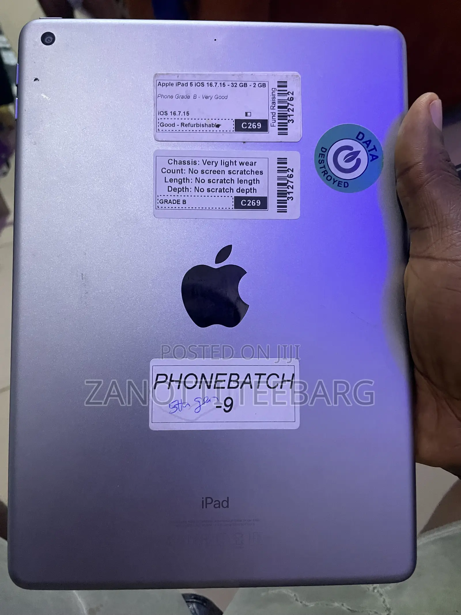 New Apple iPad Wi-Fi 32 GB Silver