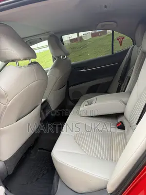 Toyota Camry SE (2.5L 4cyl 8A) 2019 Red
