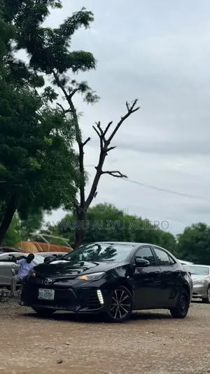 Toyota Corolla 2017 Black