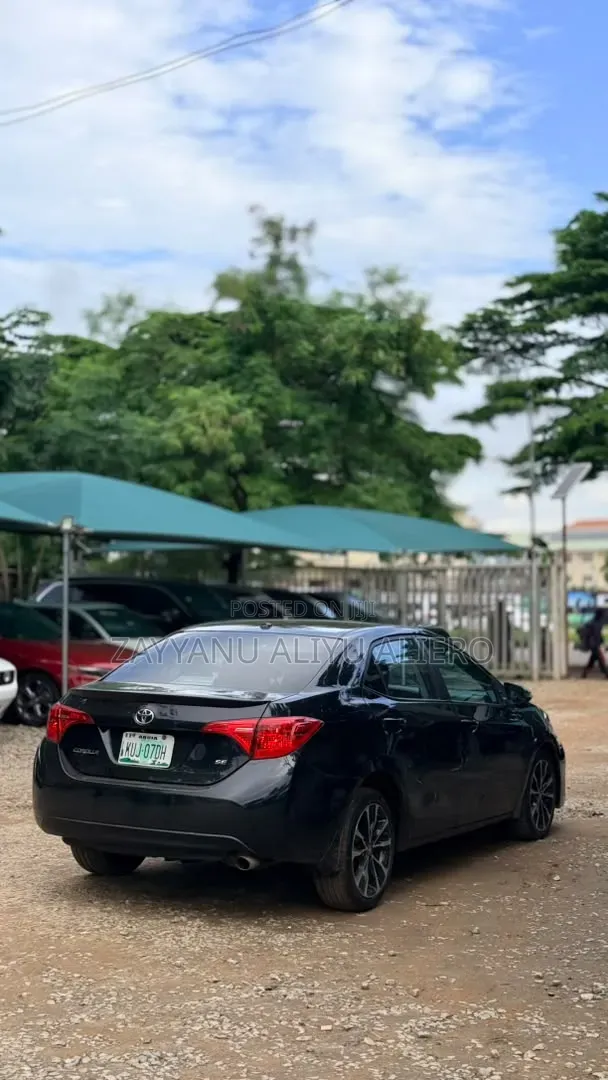 Toyota Corolla 2017 Black