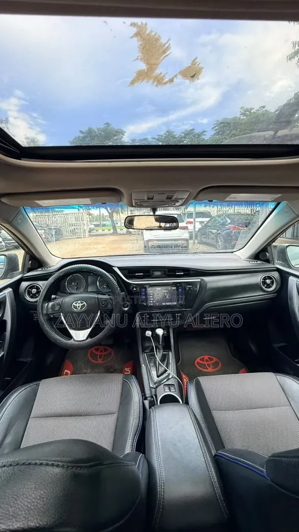 Toyota Corolla 2017 Black