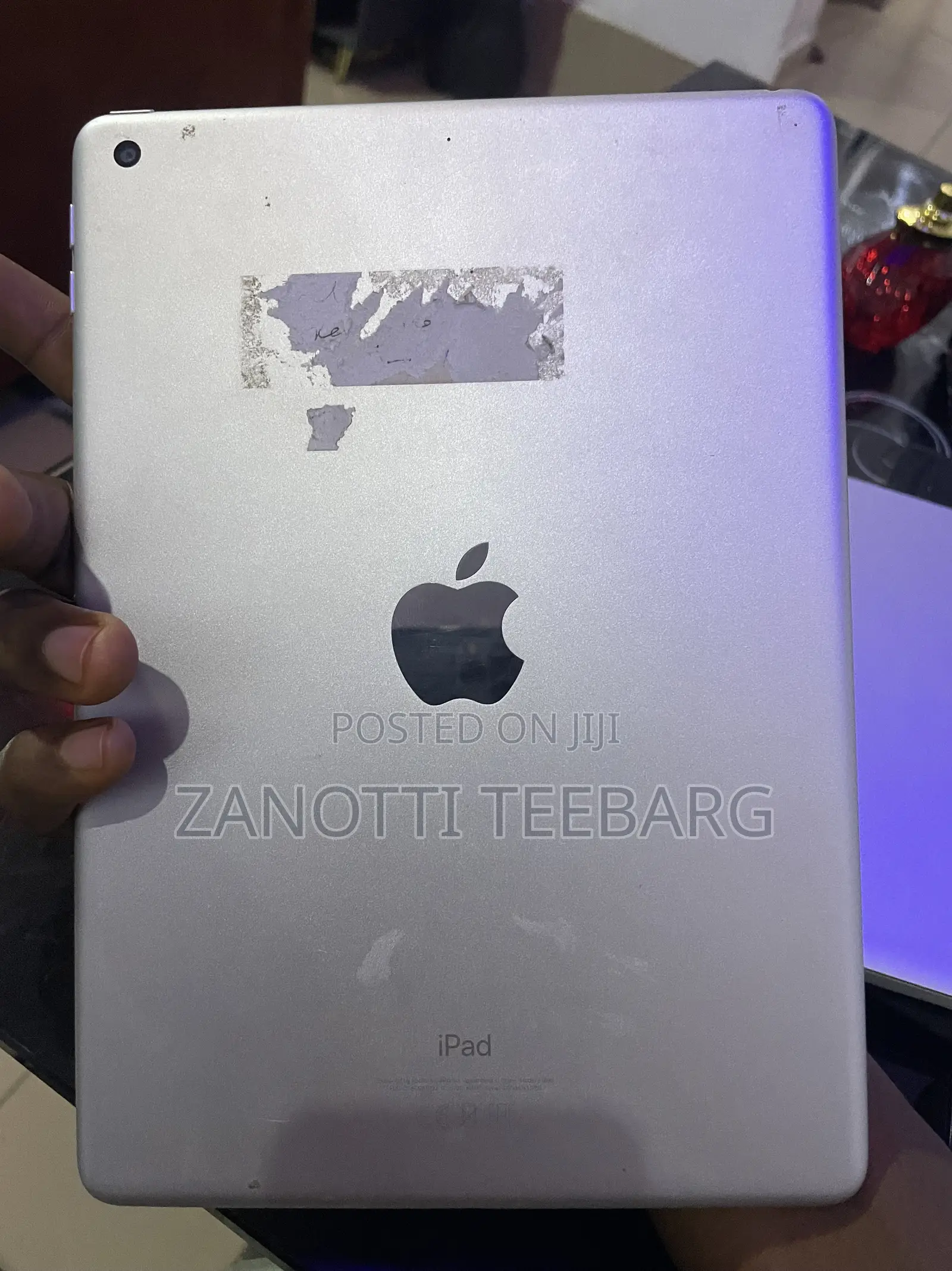 New Apple iPad Wi-Fi 128 GB Silver