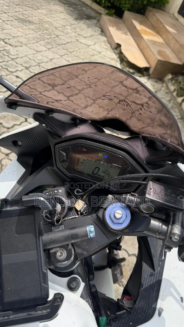 Honda CBR 2018 White