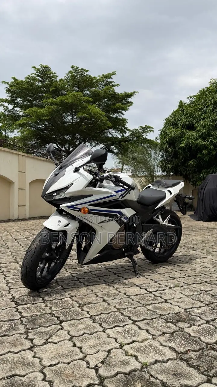 Honda CBR 2018 White