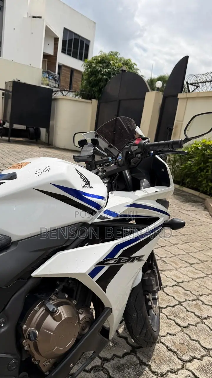 Honda CBR 2018 White