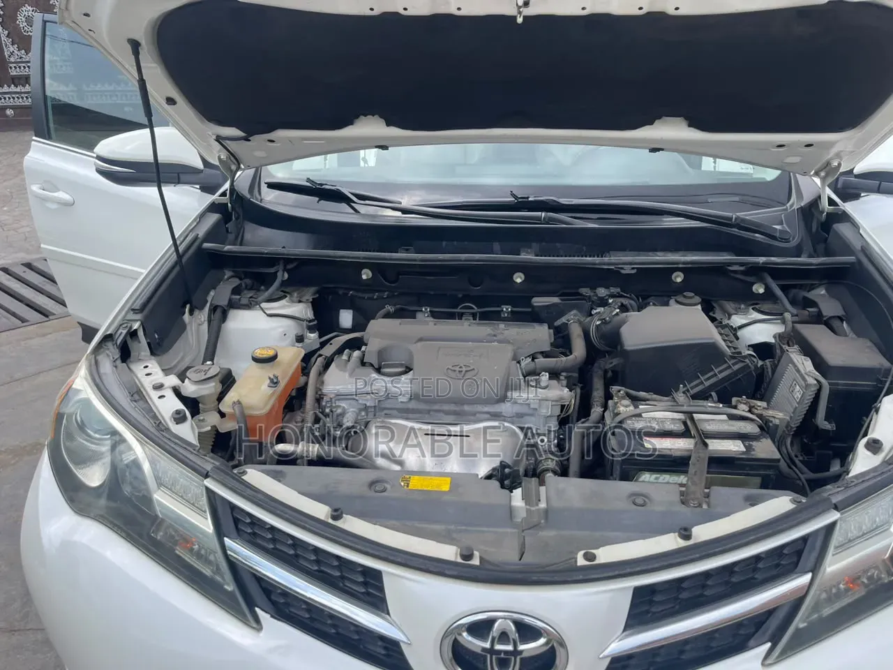 Toyota RAV4 2016 White
