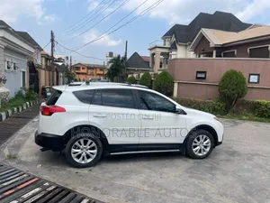 Toyota RAV4 2016 White