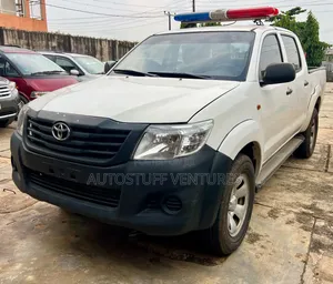 Toyota Hilux 2012 White