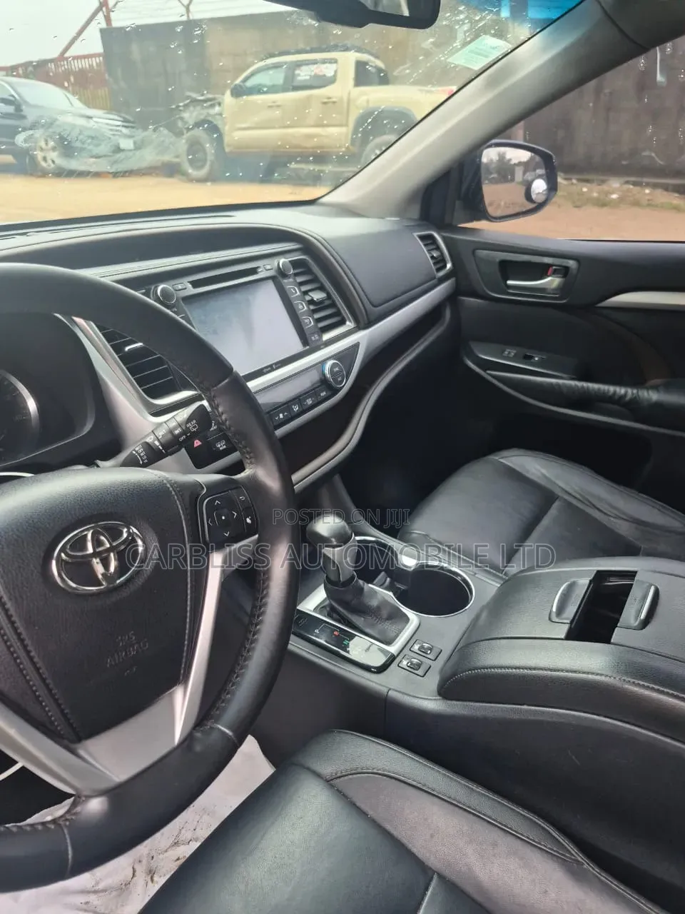 Toyota Highlander XLE 4dr SUV AWD (3.5L 6cyl 6A) 2015