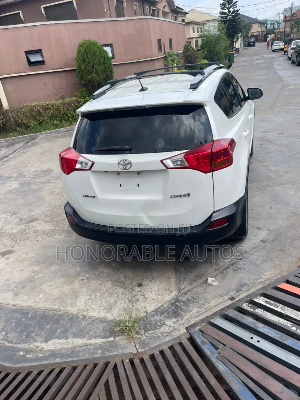 Toyota RAV4 2016 White