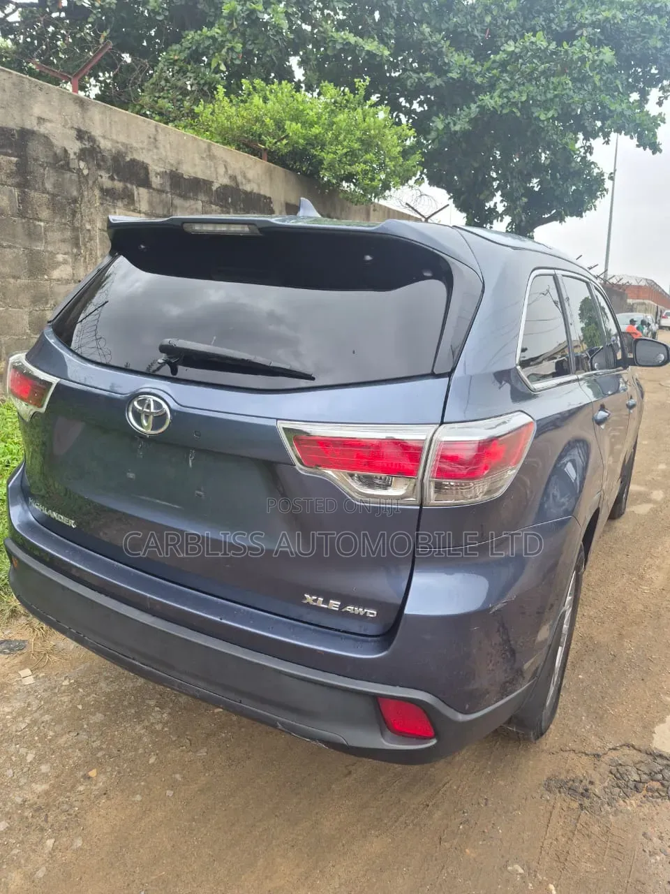 Toyota Highlander XLE 4dr SUV AWD (3.5L 6cyl 6A) 2015