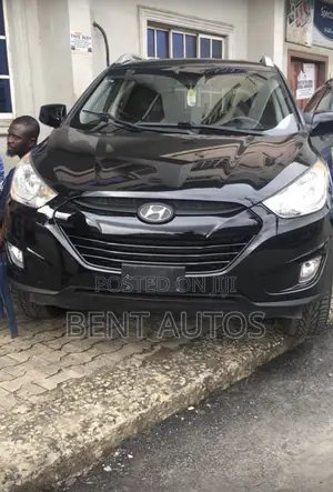 Hyundai Tucson 2012 Black