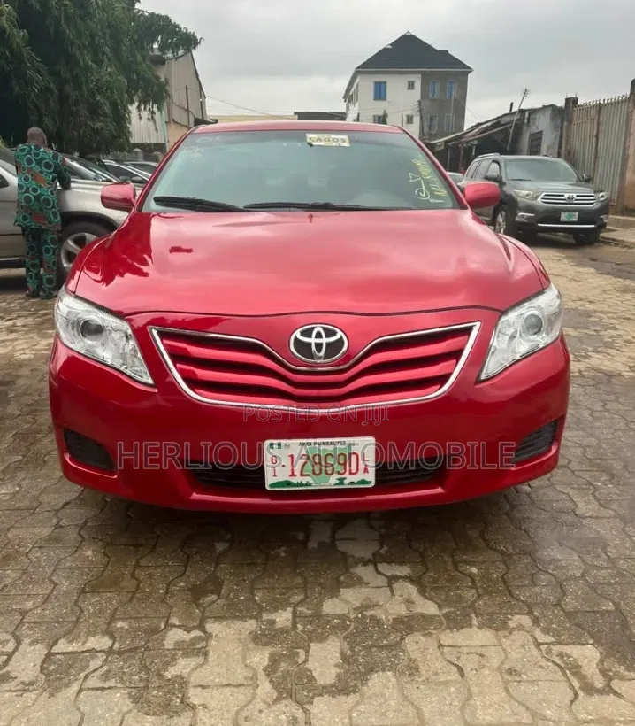 Toyota Camry 2011 Red
