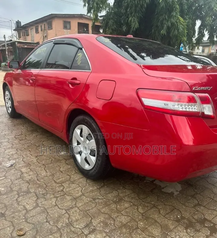 Toyota Camry 2011 Red