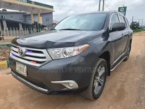 Toyota Highlander 2011 Gray