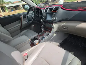 Toyota Highlander 2011 Gray