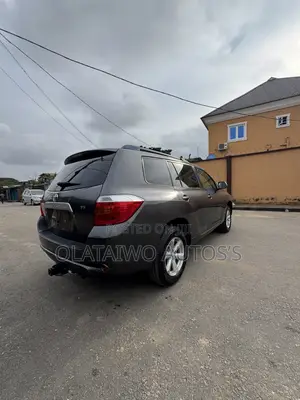 Toyota Highlander 4x4 2008 Gray