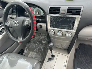 Toyota Camry SE 4dr Sedan (2.5L 4cyl 6AM) 2010 Red