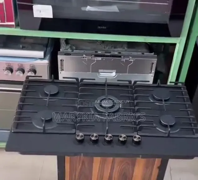 5 Burner Inbuilt Gas Stove