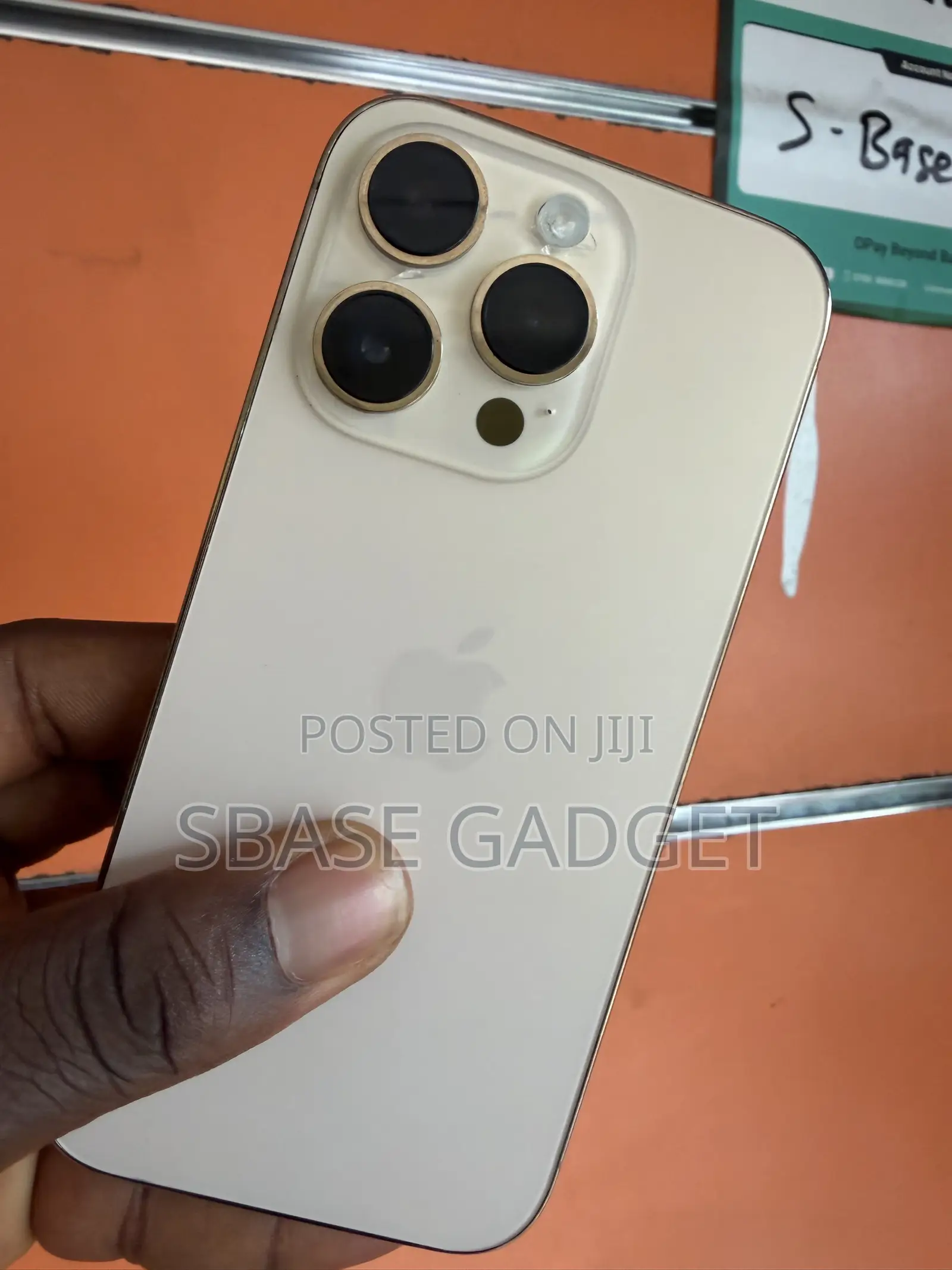 Apple iPhone 14 Pro 128 GB Gold