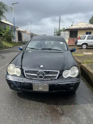 Mercedes-Benz C240 2004 Black