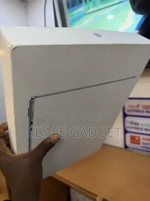 New Laptop Apple MacBook Air 2026 M5 16GB Apple M5 SSD 512GB