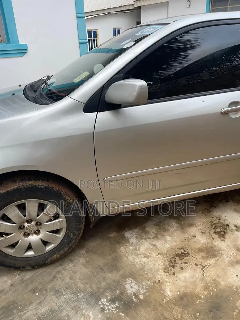 Toyota Corolla 2003 Silver