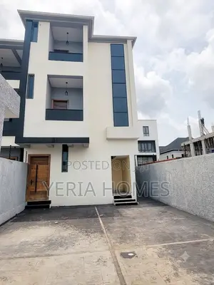 5bdrm Duplex in Lekki Phase 1, Lagos State for sale