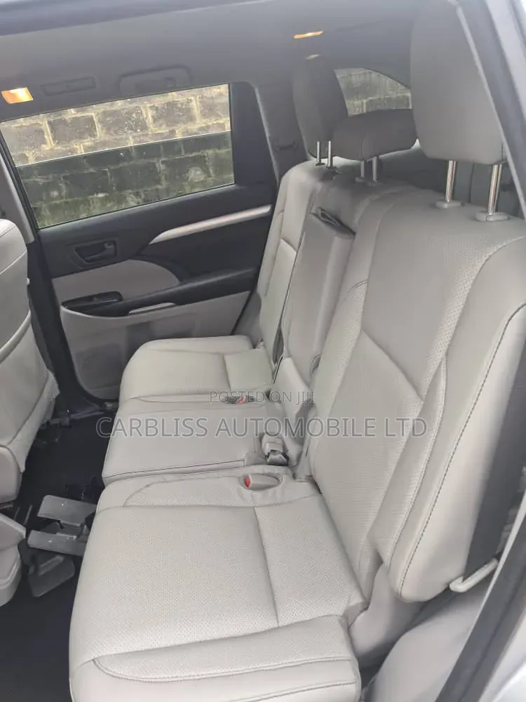 Toyota Highlander 2017 Silver