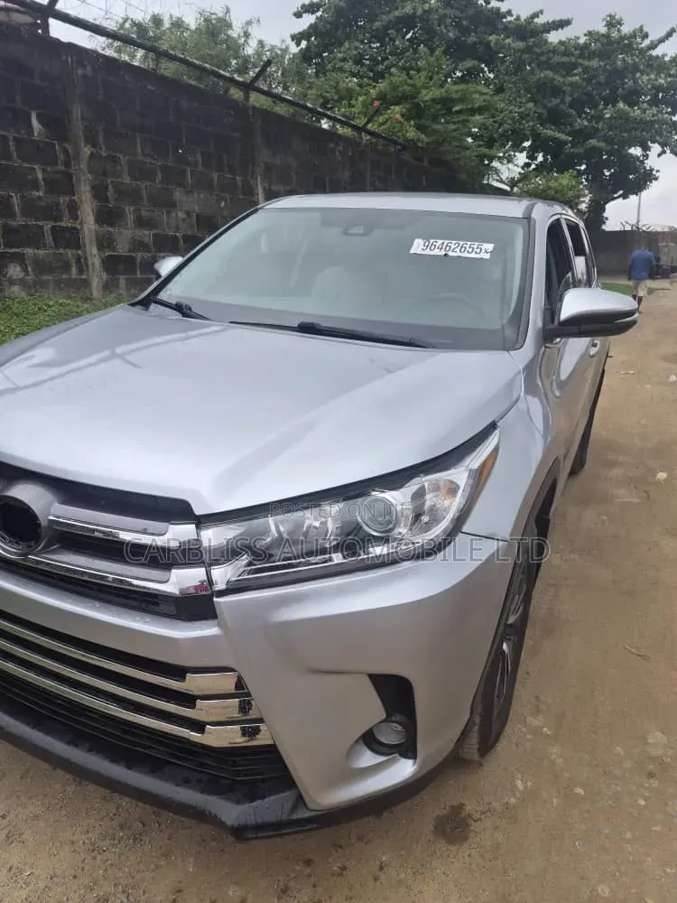 Toyota Highlander 2017 Silver