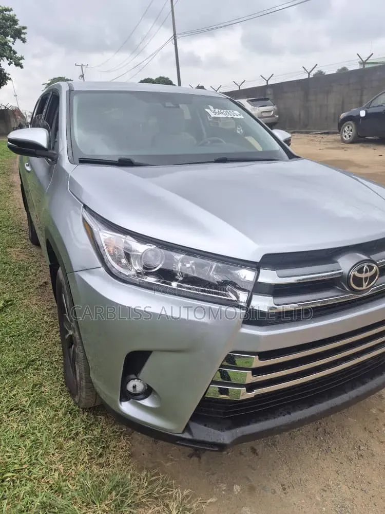 Toyota Highlander 2017 Silver