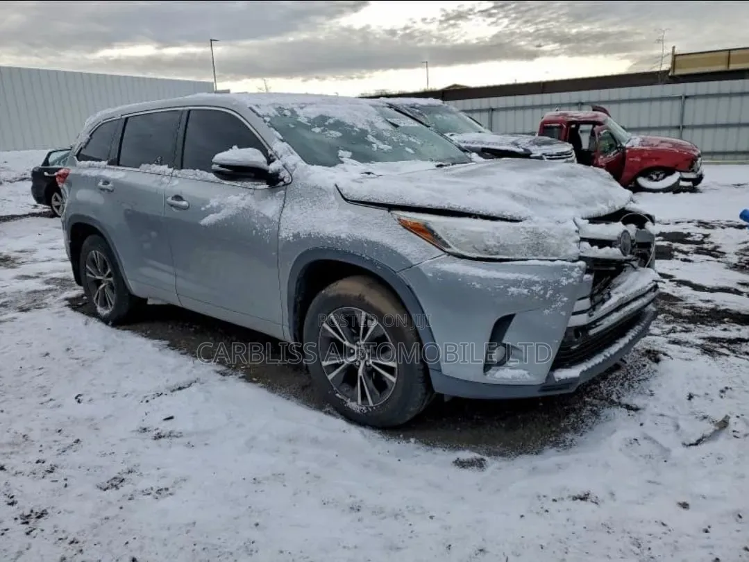 Toyota Highlander 2017 Silver