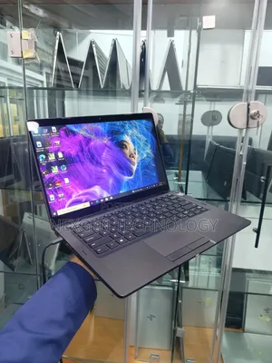 Laptop Dell Latitude 5300 2-in-1 16GB Intel Core i7 SSD 512GB