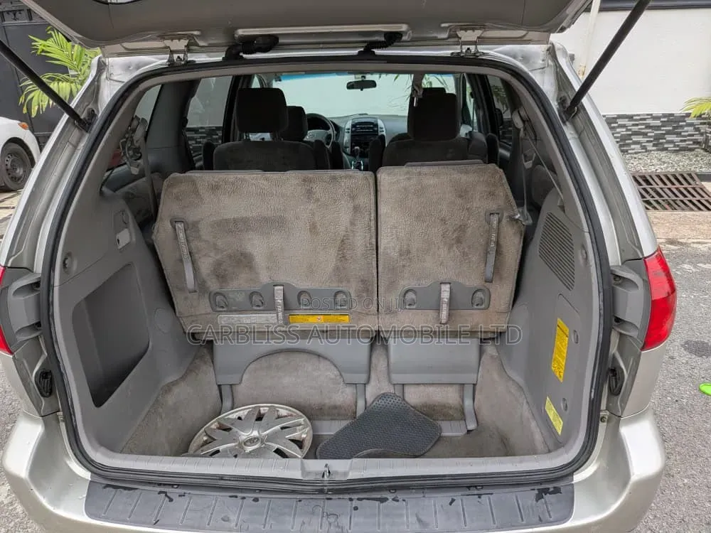 Toyota Sienna 2007 Ivory