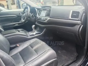 Toyota Highlander 2018 Black