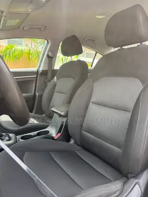 Hyundai Elantra 2016 Gray