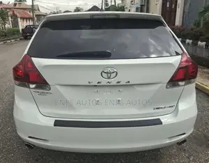 Toyota Venza Limited AWD V6 2013 White