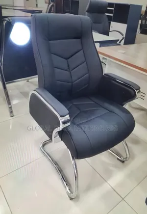 Black Leather Executive Visitor's Chair