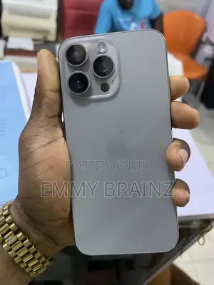 Apple iPhone 15 Pro Max 256 GB