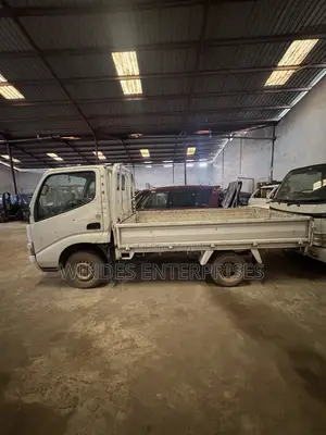 TOYOTA TOYOACE (Dyna) Flatbed Truck Grade 1