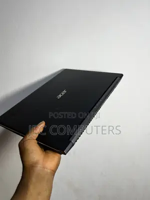 Laptop Acer Aspire A715 71G 16GB Intel Core i7 HDD+SSD 500GB