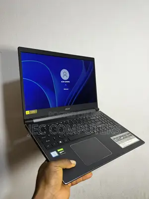 Laptop Acer Aspire A715 71G 16GB Intel Core i7 HDD+SSD 500GB