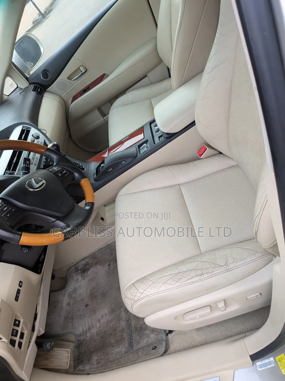 Lexus RX 2012 Gold