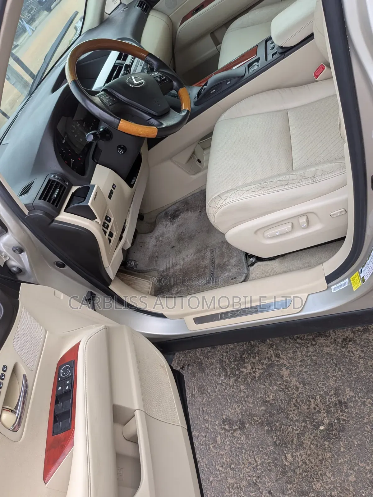 Lexus RX 2012 Gold