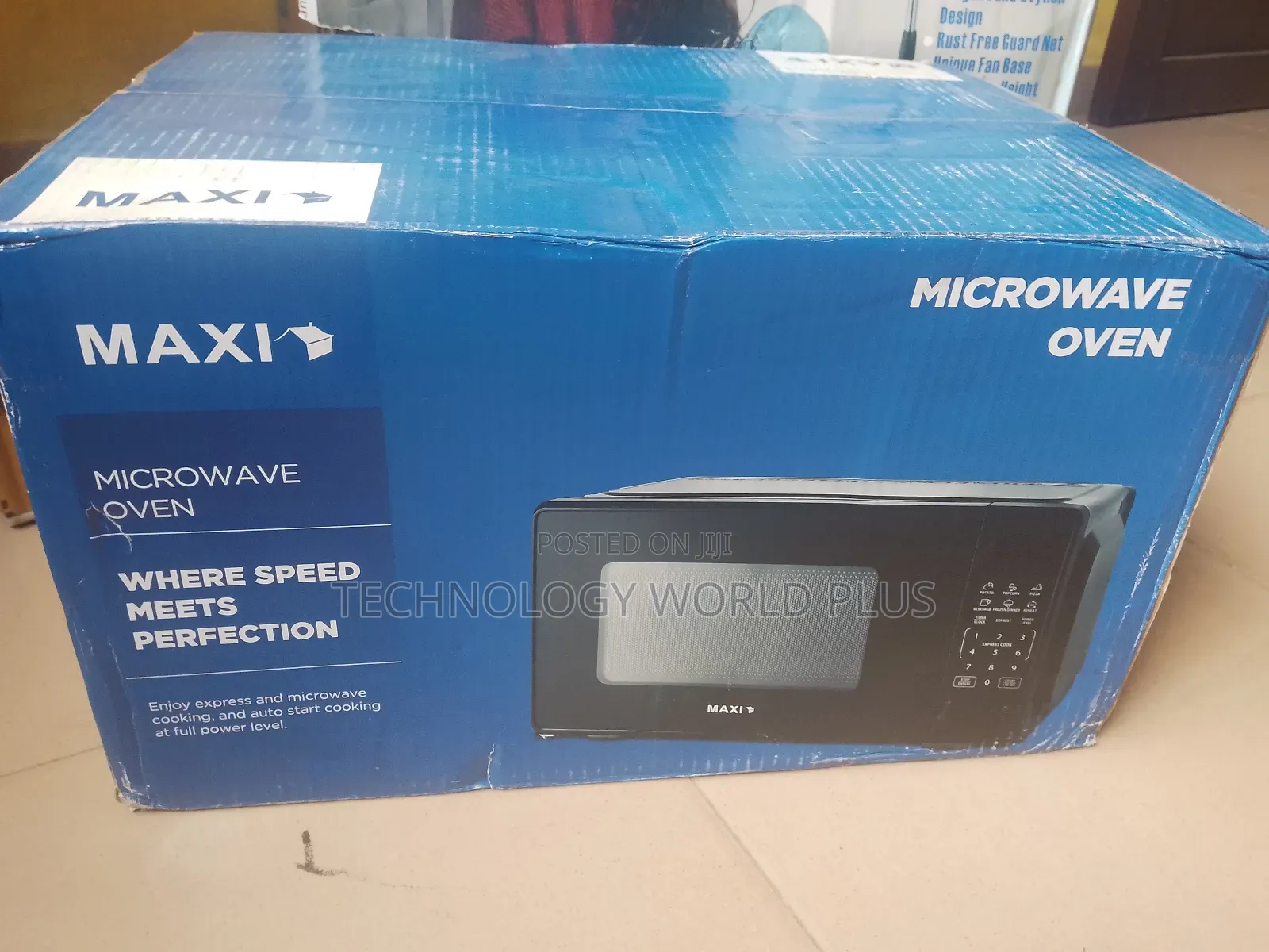 Easy to Use, 20L Digital Microwave Oven / 700W