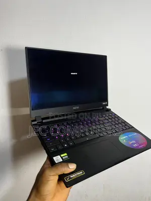 Laptop Gigabyte AERO 15 OLED 16GB Intel Core i7 SSD 512GB