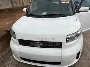 Scion xB Base 2009 White