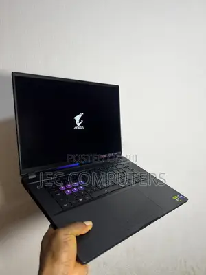 Laptop Gigabyte AORUS 16X 32GB Intel Core i9 SSD 1T